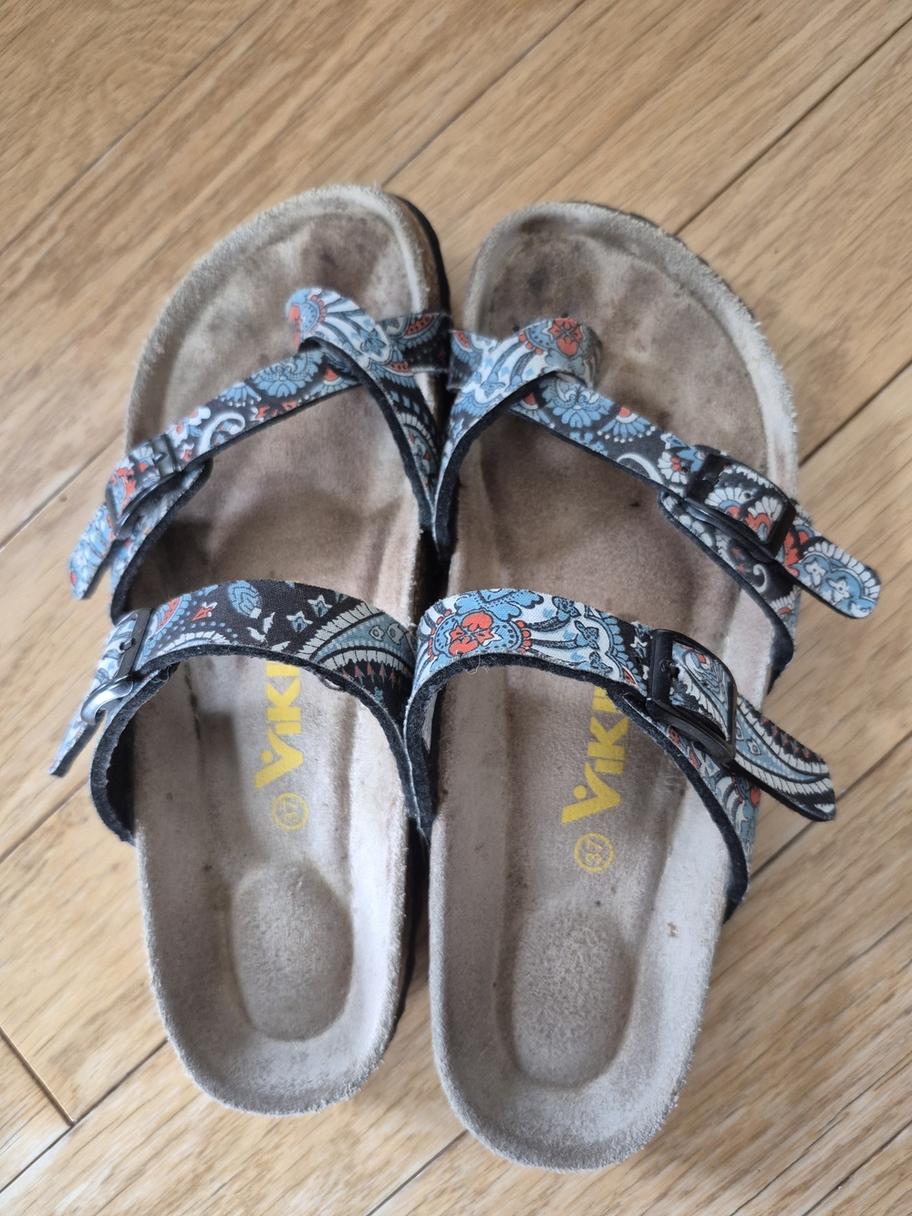 Viking Tofino Black, Blue, Red Paisley Sandals